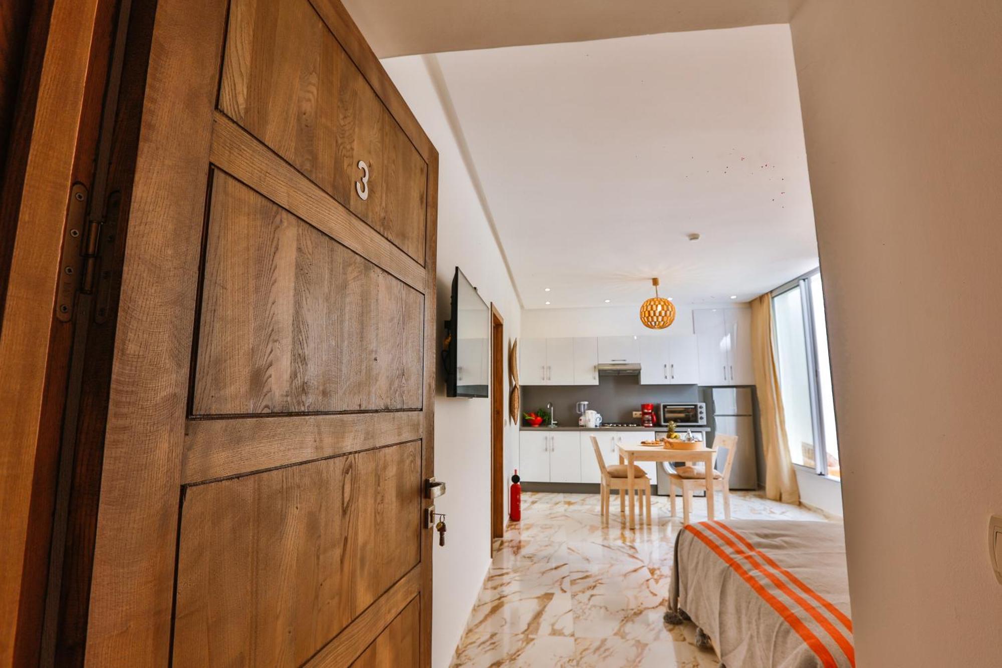 Hanah Apartments By Living Эс-Сувейра Экстерьер фото
