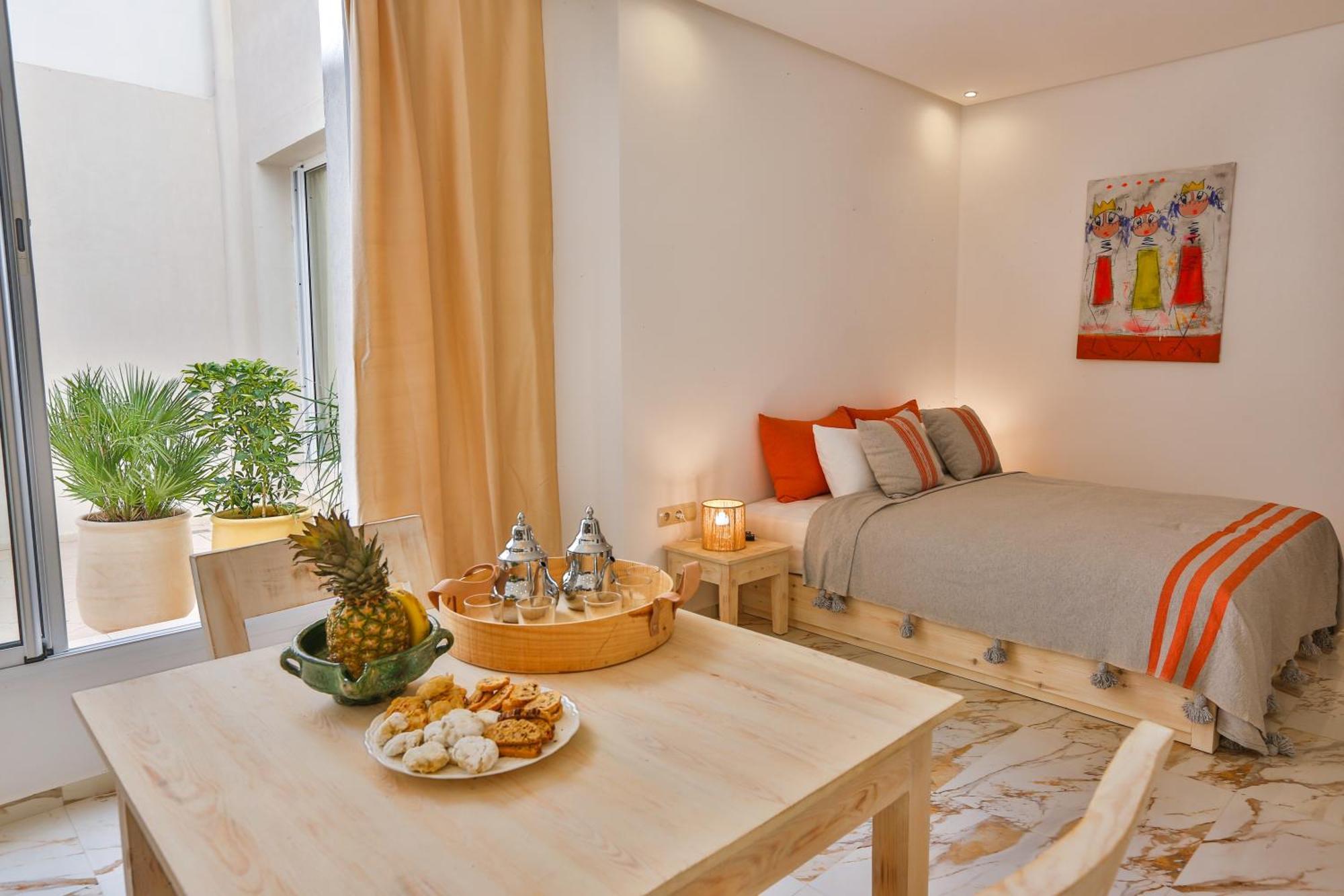 Hanah Apartments By Living Эс-Сувейра Экстерьер фото